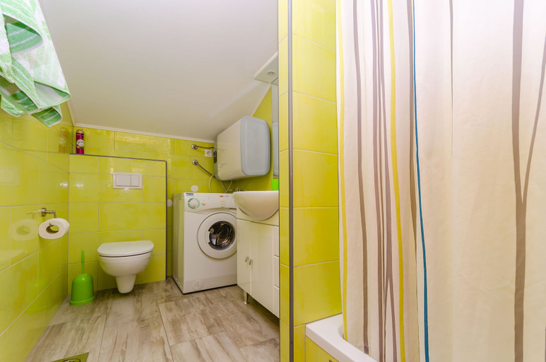 Bathroom 3, Apartment Karolina, Marina