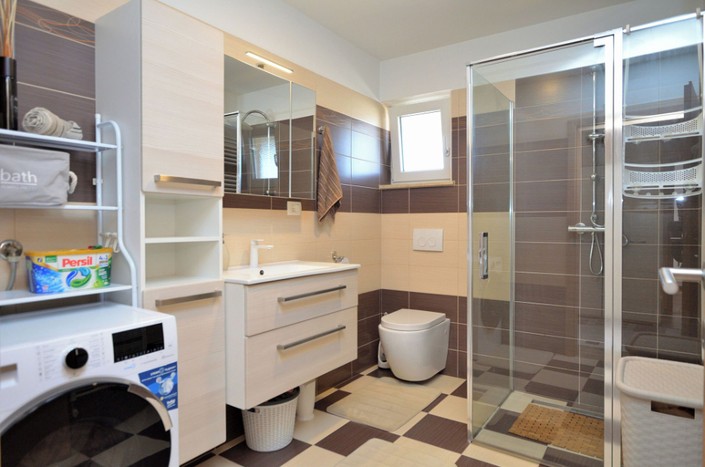 Bathroom 2, Villa Daris, Sveta Nedelja