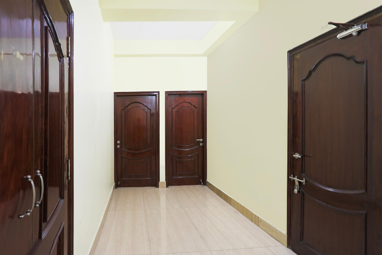 Public Area, Hotel O R B Palace, Varanasi