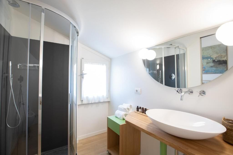 Bathroom 2, La colombiera wine&relais, Massa Carrara
