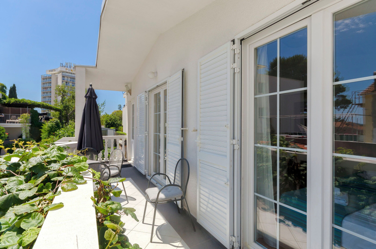 Others 5, Apartment Family Apartments Ina, Vodice