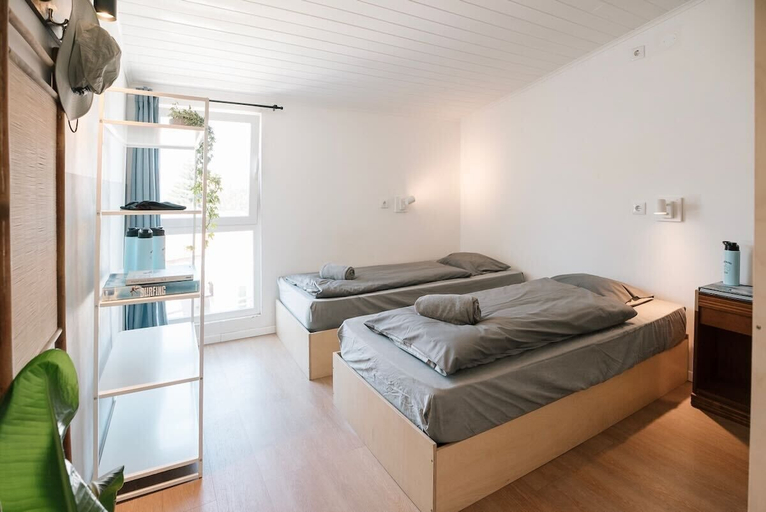 Room 2, Surfbase Lisbon, Almada