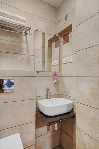 Bathroom 4, Hotel Dream Inn Thane, Thane