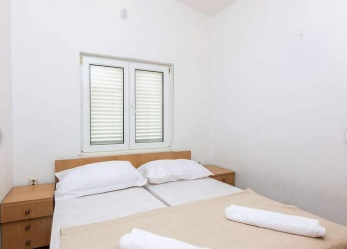 Room 2, Apartments Helen, Rogoznica