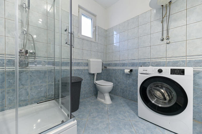 Bathroom, Villa Benedicta, Pakoštane