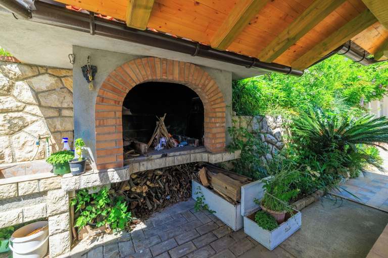 Terrace/patio 5, Apartments Mirjana T, Lopar/Supetarska Draga