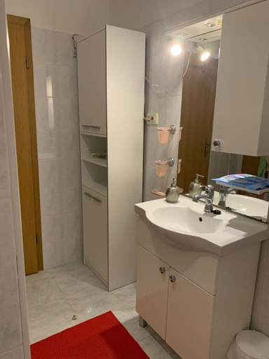 Bathroom 3, Apartment Tomi, Hvar