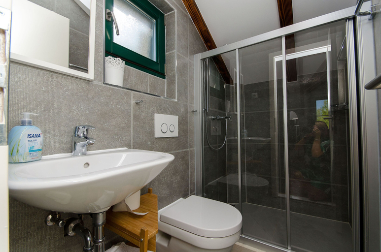 Bathroom 3, Villa Gromin Dolac, Jelsa