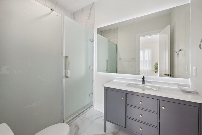 Bathroom 4, Blue Southern Charm 7 Bedroom Home, Georgetown