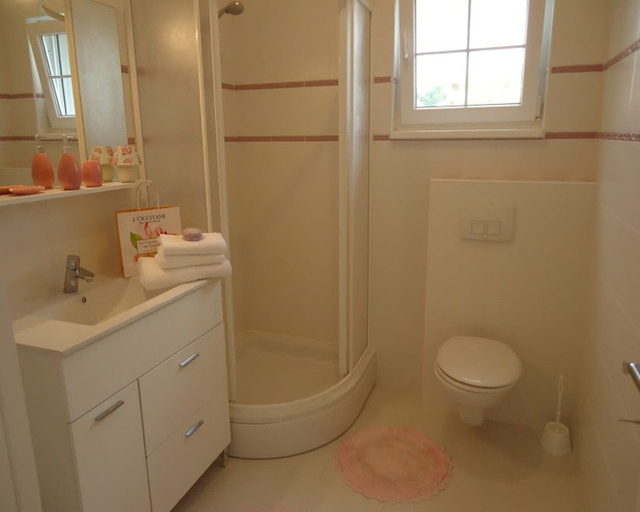 Bathroom 3, Apartments Mirjana, Pakoštane