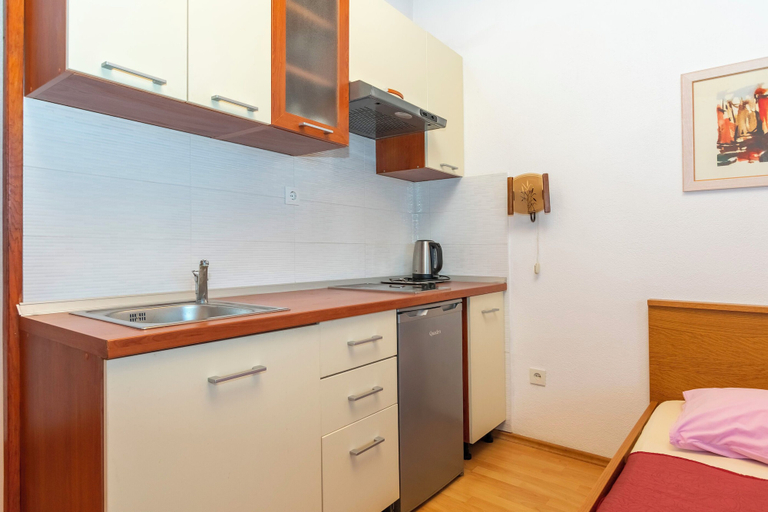 Others 4, Apartment Ivica, Brela