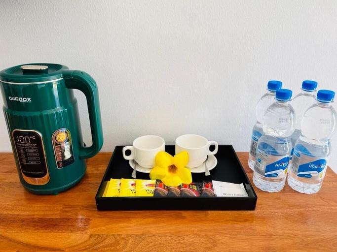 Coffee and/or coffee maker, FOR REST INN, Siem Reap
