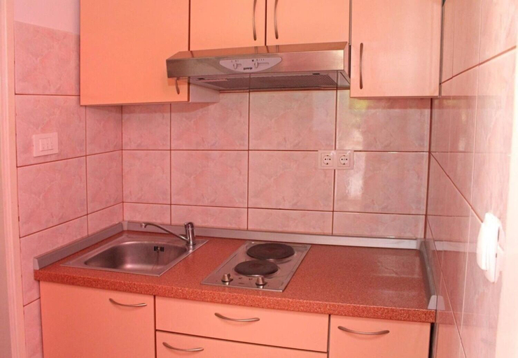 Others 5, Apartments Vinko, Vir