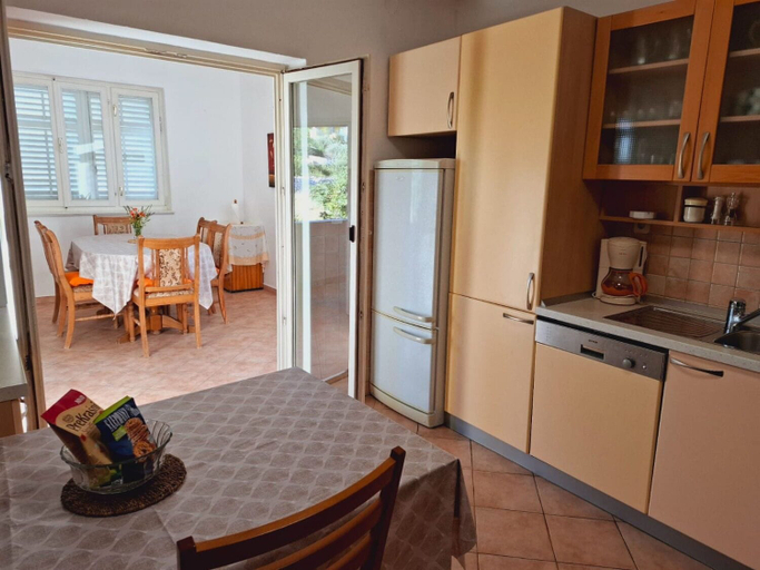 Others 4, Apartments Mario, Ražanac