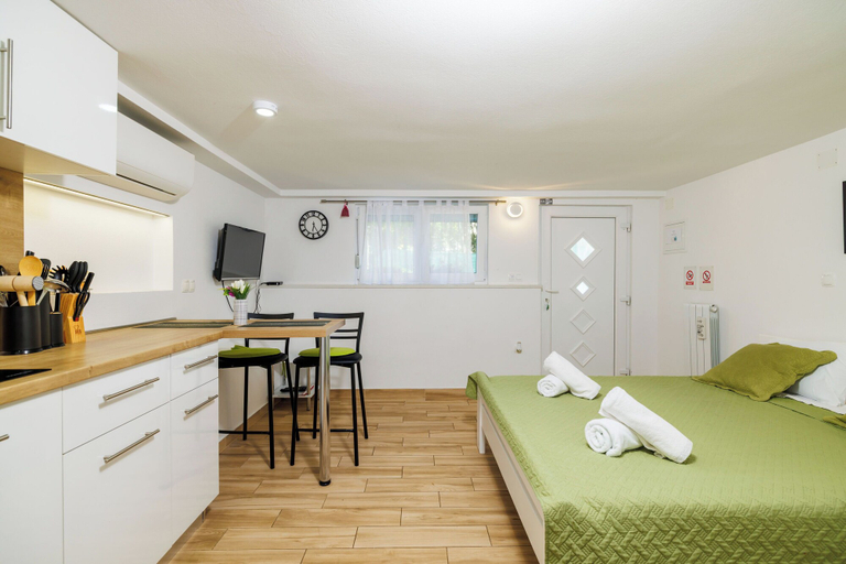 Room 2, Apartments Jadro, Crikvenica