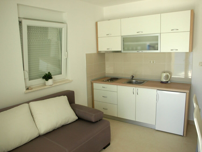 Private kitchen 3, Apartment At the sea, Slivno