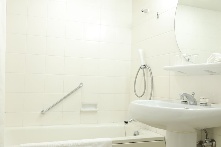 Bathroom 3, The Saihokukan Hotel, Nagano