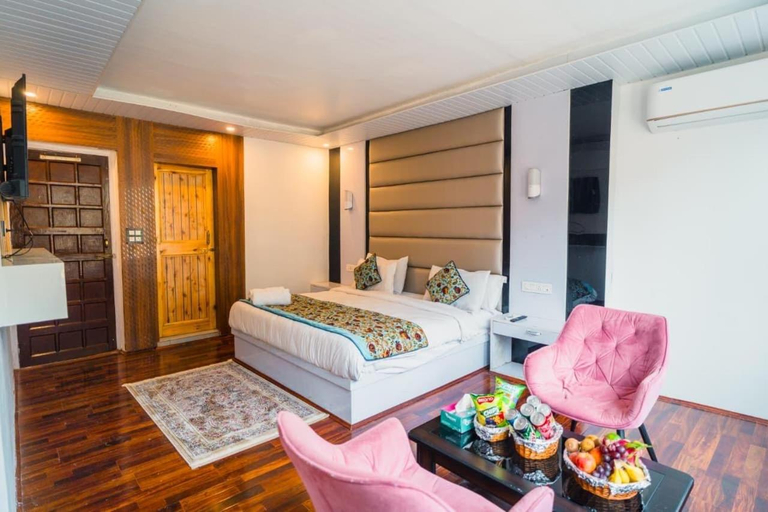 Bedroom 2, Pahalgam Resort and Cottages, Anantnag