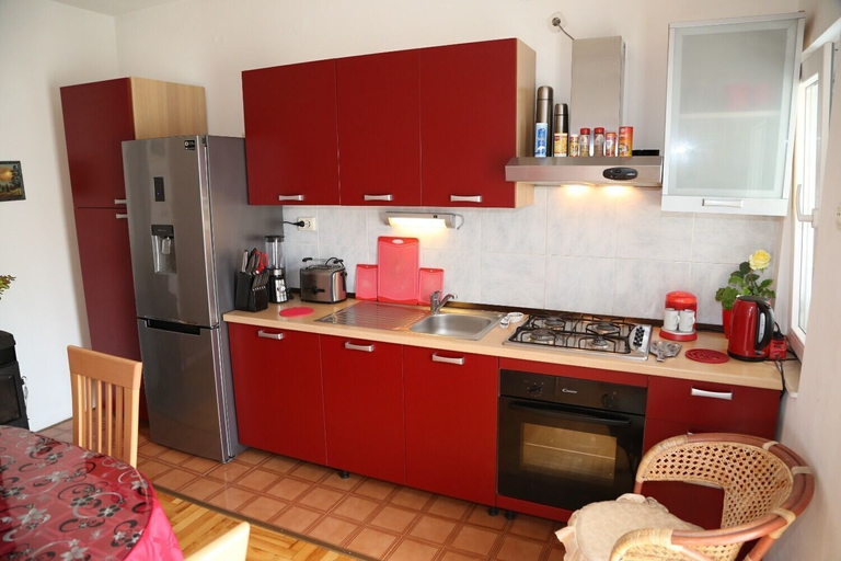 Others 5, Apartment Tomi, Hvar