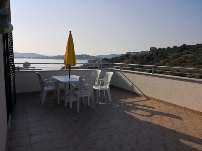 Others 5, Apartments Nadica, Marina