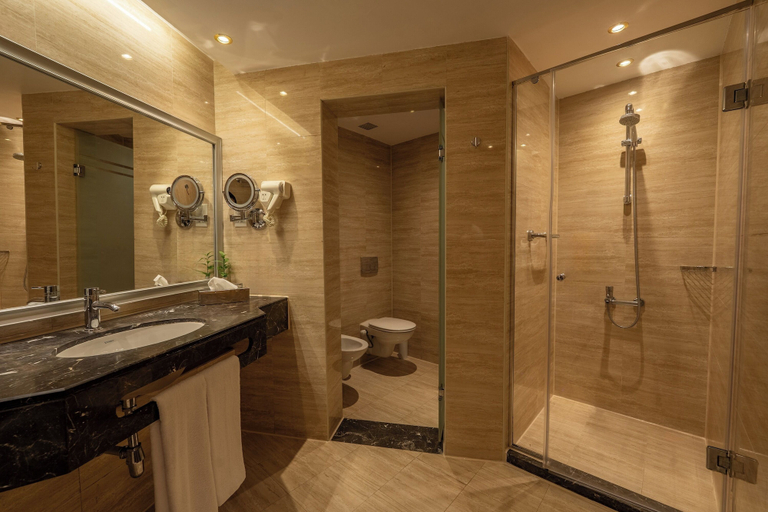 Bathroom 4, JAZ Elite Palace – Adults Friendly 16 Years Plus, Sharm el-Sheikh