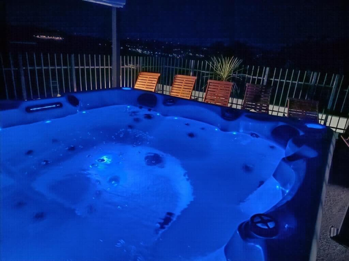 Spa 5, House Nevenka, Omiš