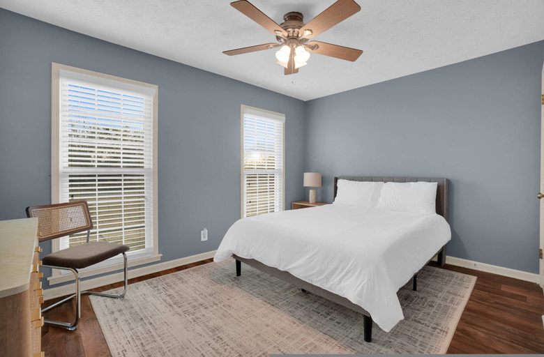 Room 4, Renovated Home With Game Room in Montgomery, Montgomery