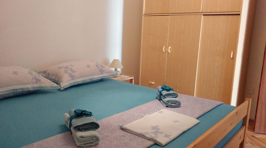Bedroom 2, Apartments Neva, Primošten