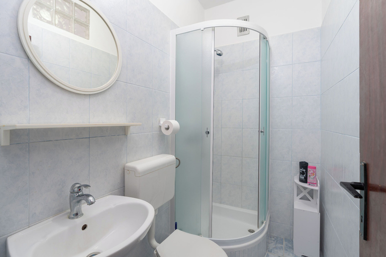 Bathroom 5, Apartments Ivo, Pag