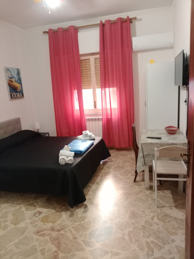 Bedroom 4, Framamired, Palermo