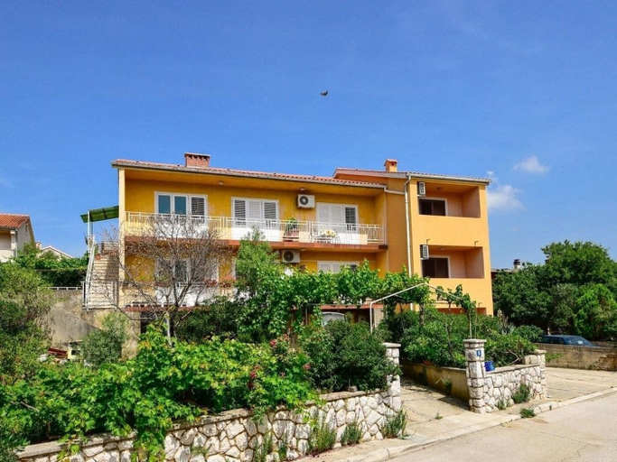 Exterior & Views 2, Apartments Marija, Cres