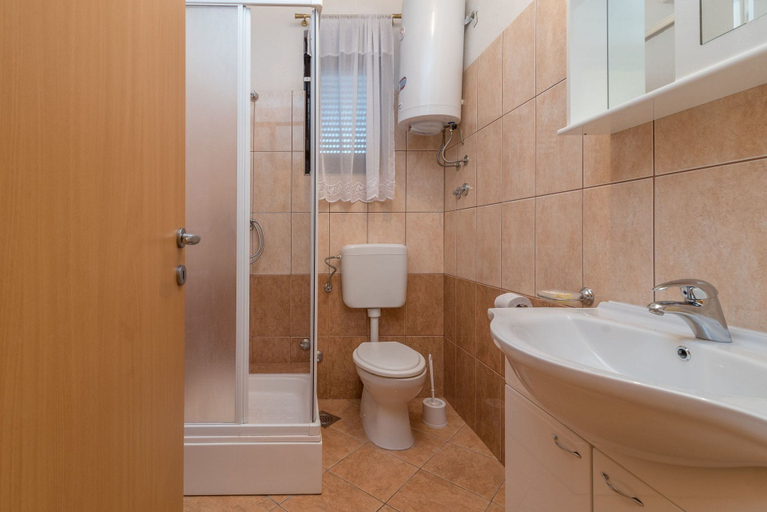 Bathroom 5, Apartments Vin, Seget