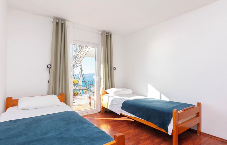 Bedroom 2, Apartments Zorica, Omiš