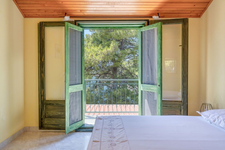 Room 4, House Momento, Blato