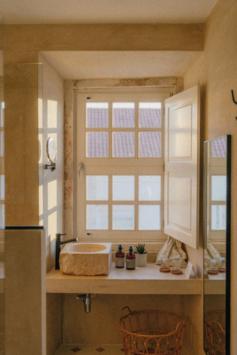Bathroom 5, Casa do Gadanha, Estremoz