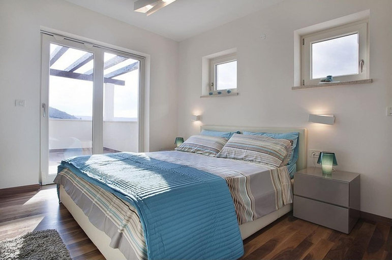 Bedroom 2, Villa Royal Blue, Raša