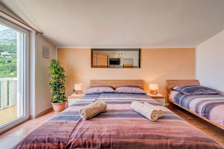 Bedroom 3, Apartments Natalies Dream, Omiš