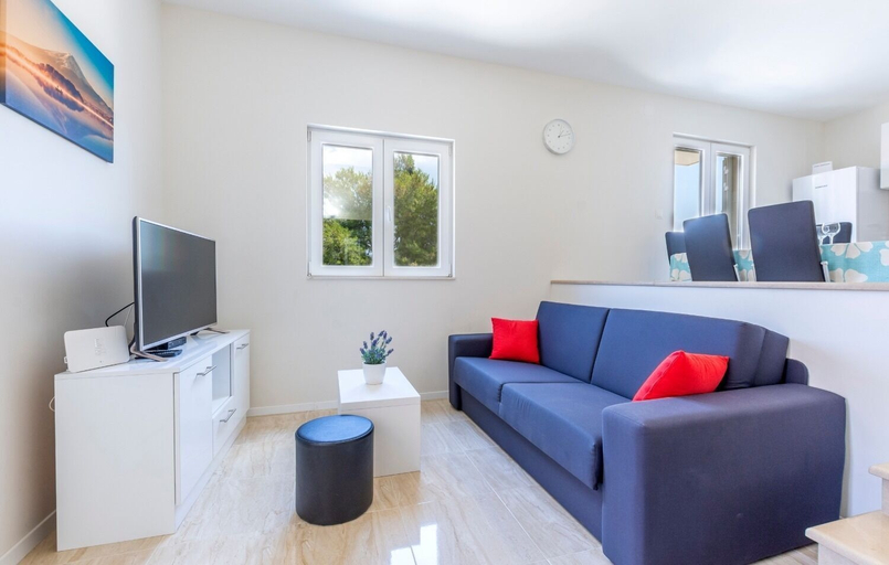 Others 5, Apartments Dalis, Milna
