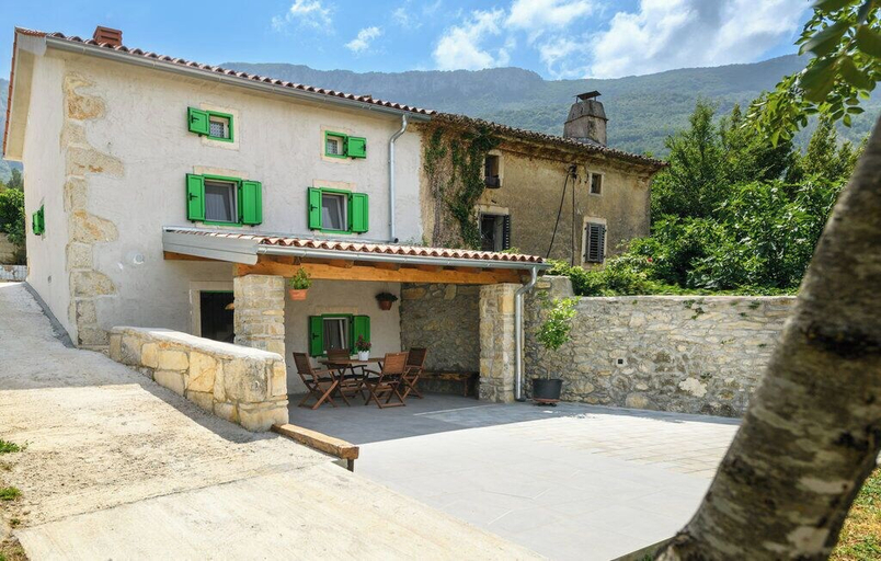 Building design 2, House Casa Della Nonna, Kršan