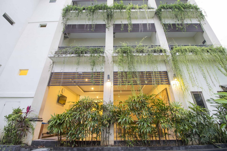 Exterior & Views 2, RedDoorz @ Benesari 2 Legian Kuta, Badung