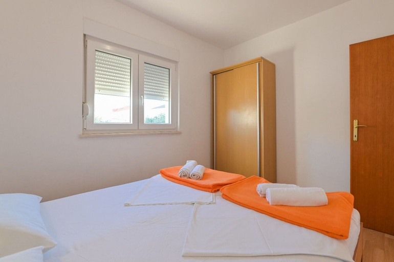 Bedroom 3, Apartments Ilija, Novalja