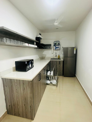 Private kitchen, The Woods by Housiify, Gurgaon