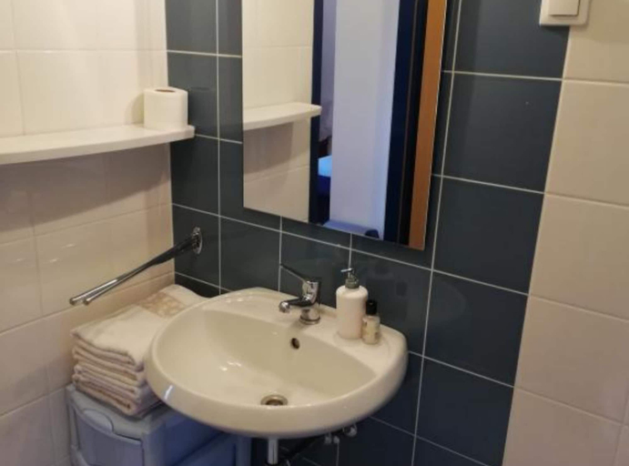 Bathroom 4, Sanja Apartments Posedarje, Posedarje
