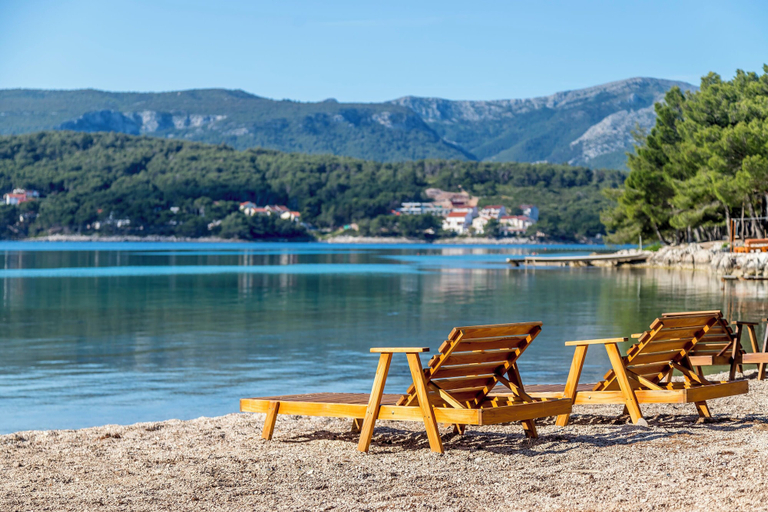 Beach 4, Apartments Lada, Jelsa