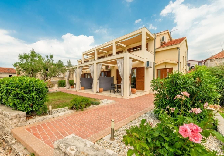Exterior & Views 2, Apartments Bosko, Nin