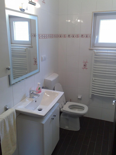 Bathroom 4, Apartment Nikola M, Bol