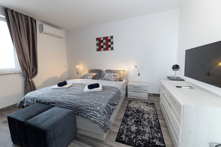 Room 4, Apartment Ida, Crikvenica