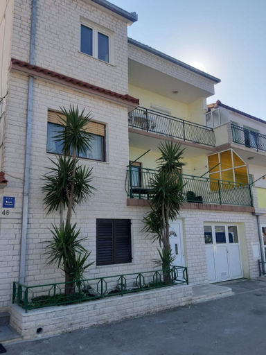 Exterior & Views 2, Apartment Daria Jure, Trogir