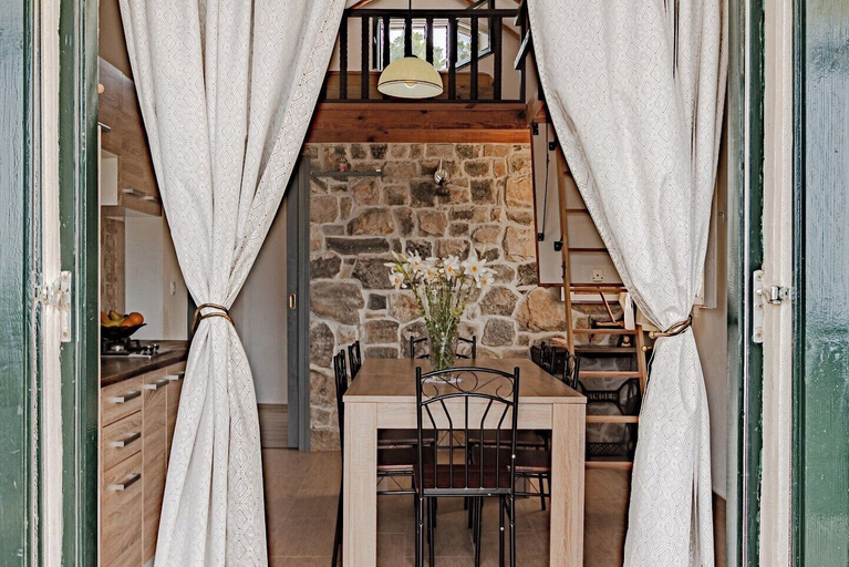 Dining 4, House Komadic Raja, Vela Luka