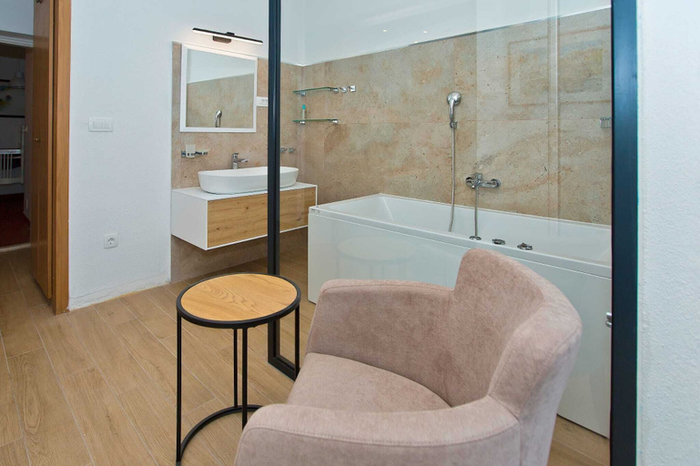 Bathroom 3, Apartments Nadi, Hvar